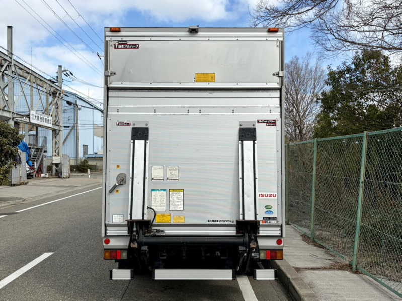 H28年式TRG-NMR85AN標準ロング積載2t跳ね上げゲート付バン|中古トラックの販売・買取・査定のアイナビ