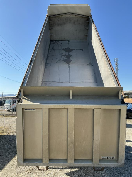 ★H22イスズギガ深ダンプステンレスボディ|中古トラックの販売・買取・査定のアイナビ