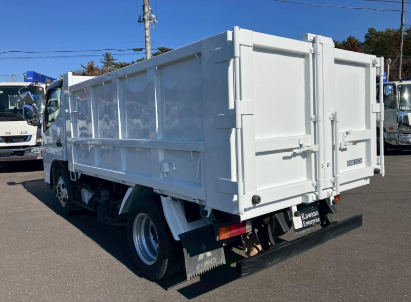 ☆H26 新明和 土砂禁ダンプ リヤ/観音扉|中古トラックの販売・買取・査定のアイナビ