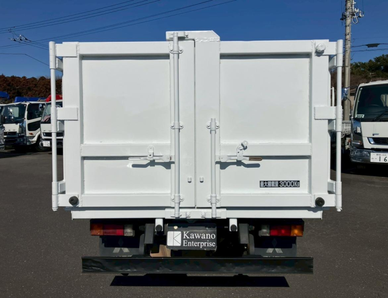 ☆H26 新明和 土砂禁ダンプ リヤ/観音扉|中古トラックの販売・買取・査定のアイナビ