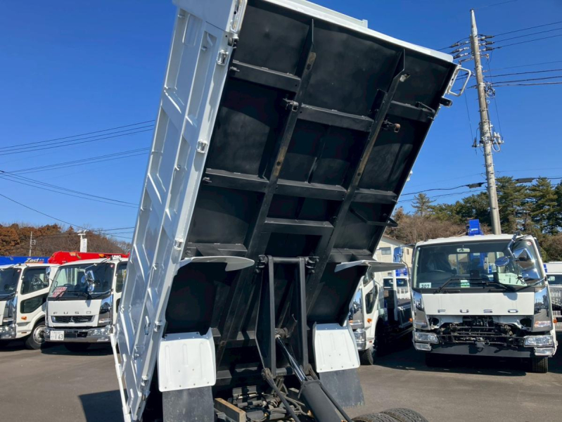 ☆H26 新明和 土砂禁ダンプ リヤ/観音扉|中古トラックの販売・買取・査定のアイナビ