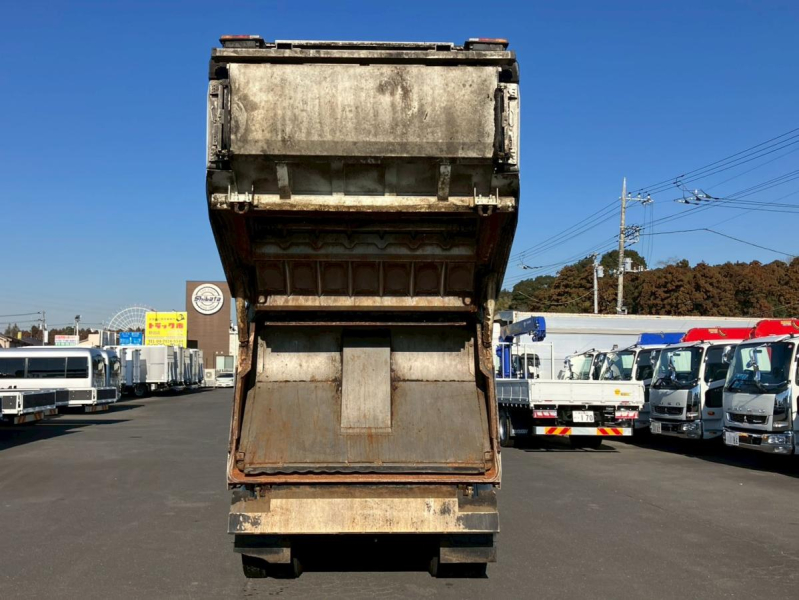 ☆H27 ワイド/7.4立米 プレス式 連続動作 自動テールゲート|中古トラックの販売・買取・査定のアイナビ