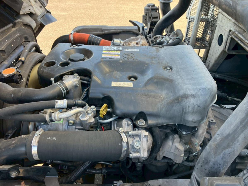 ☆H27 ワイド/7.4立米 プレス式 連続動作 自動テールゲート|中古トラックの販売・買取・査定のアイナビ