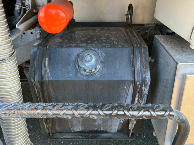 ☆H27 ワイド/7.4立米 プレス式 連続動作 自動テールゲート|中古トラックの販売・買取・査定のアイナビ