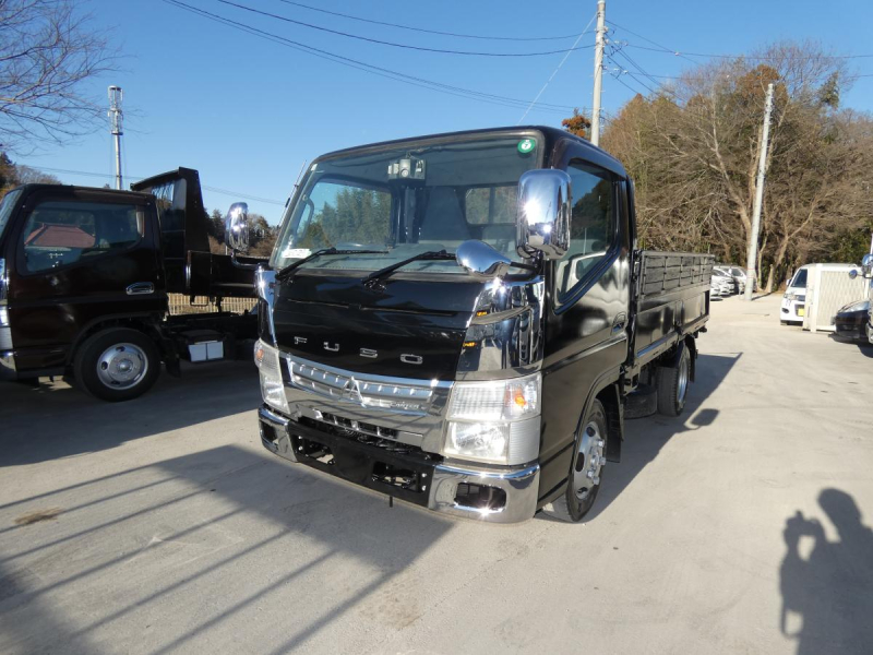 H26 2 トン　5速マニュアル　平ボディ|中古トラックの販売・買取・査定のアイナビ