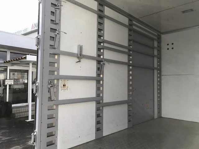 いすゞ バン車|中古トラックの販売・買取・査定のアイナビ