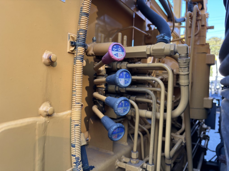 重機運搬車ツカサボデーウインチスロープハンガーF7|中古トラックの販売・買取・査定のアイナビ