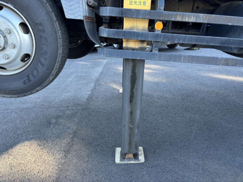 重機運搬車ツカサボデーウインチスロープハンガーF7|中古トラックの販売・買取・査定のアイナビ