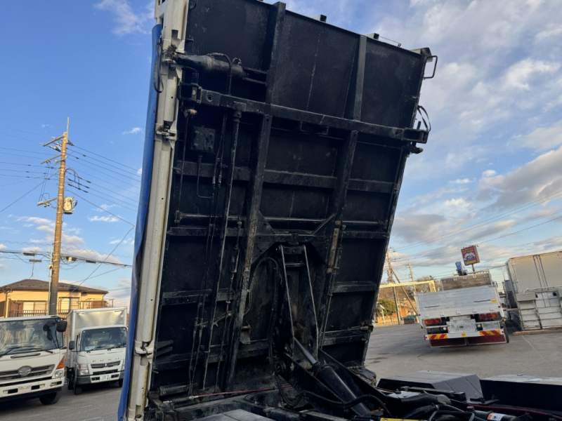 3転ダンプ 極東開発 DF04-100B|中古トラックの販売・買取・査定のアイナビ