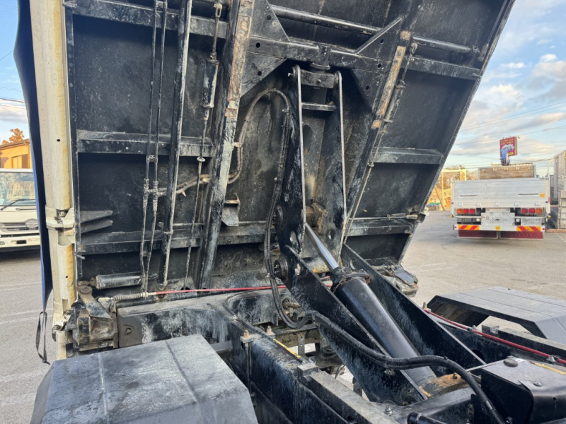 3転ダンプ 極東開発 DF04-100B|中古トラックの販売・買取・査定のアイナビ