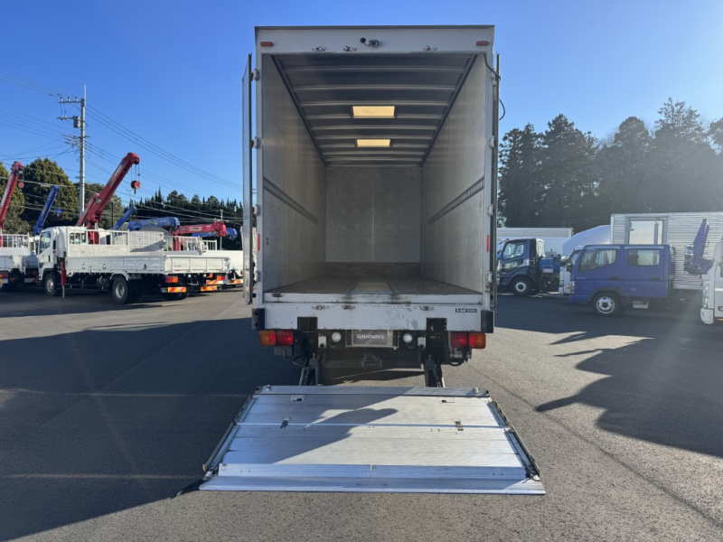 ベッド付 エアサス トレクス パワーゲート付き|中古トラックの販売・買取・査定のアイナビ