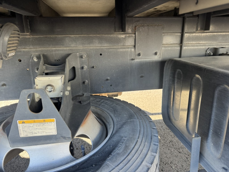 ベッド付 エアサス トレクス パワーゲート付き|中古トラックの販売・買取・査定のアイナビ