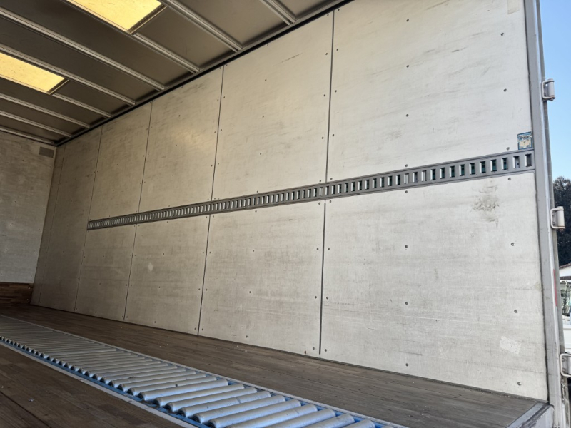 ベッド付 エアサス トレクス パワーゲート付き|中古トラックの販売・買取・査定のアイナビ