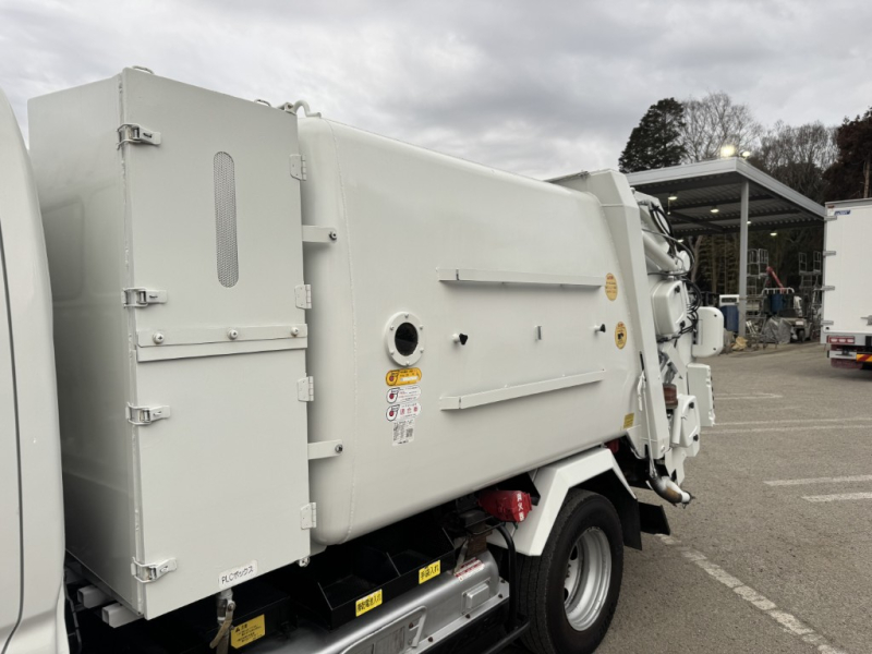 巻込み式極東開発4.2立米ディーゼルハイブリッド|中古トラックの販売・買取・査定のアイナビ