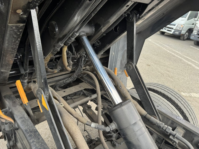 巻込み式極東開発4.2立米ディーゼルハイブリッド|中古トラックの販売・買取・査定のアイナビ