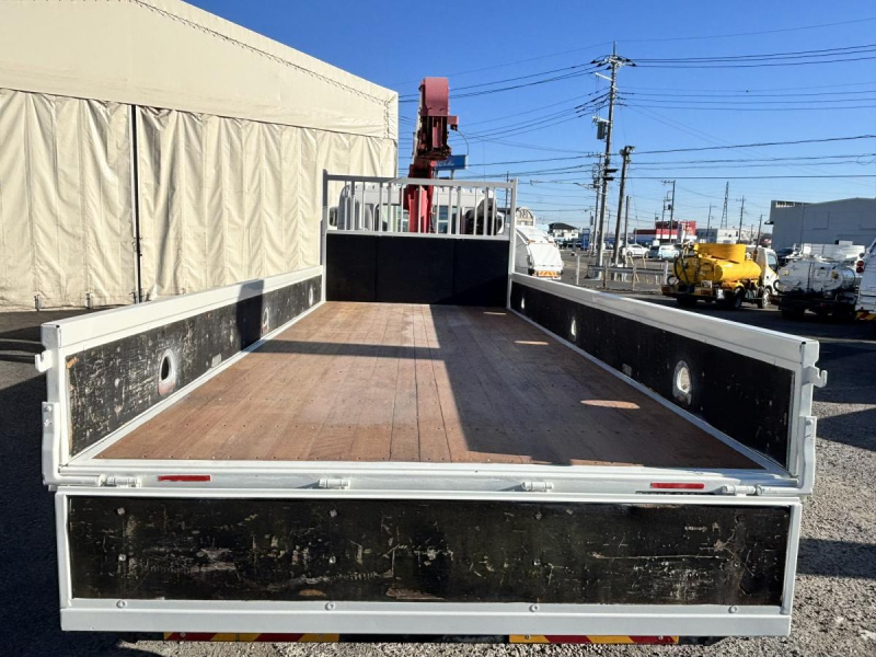 レンジャー 4段クレーンラジコン付き AT車|中古トラックの販売・買取・査定のアイナビ