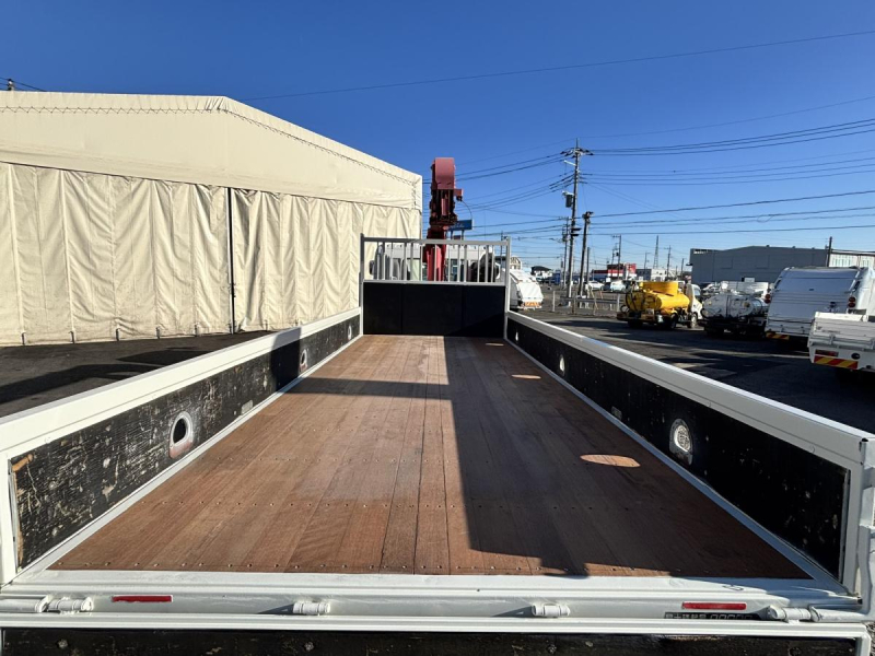 レンジャー 4段クレーンラジコン付き AT車|中古トラックの販売・買取・査定のアイナビ