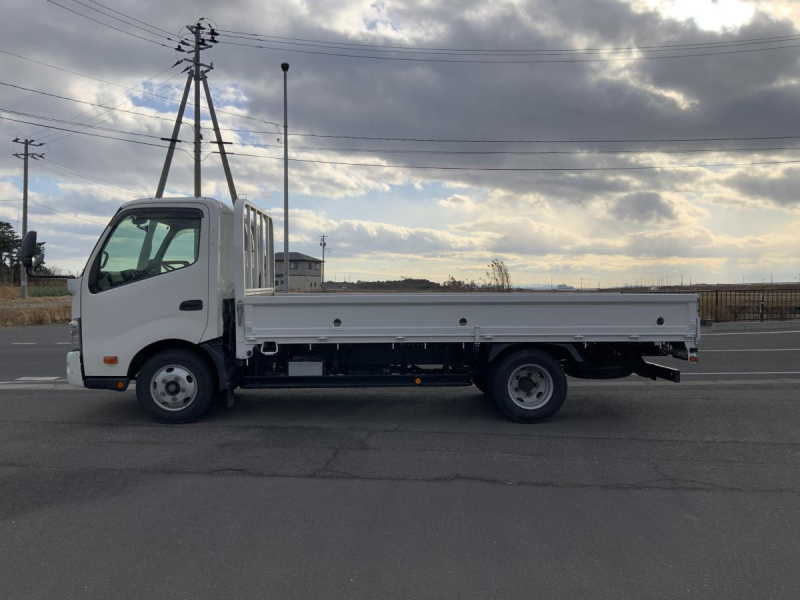 床板新品⭐️R1デュトロ平 車検付 AT積載2t旧普通免許対応|中古トラックの販売・買取・査定のアイナビ