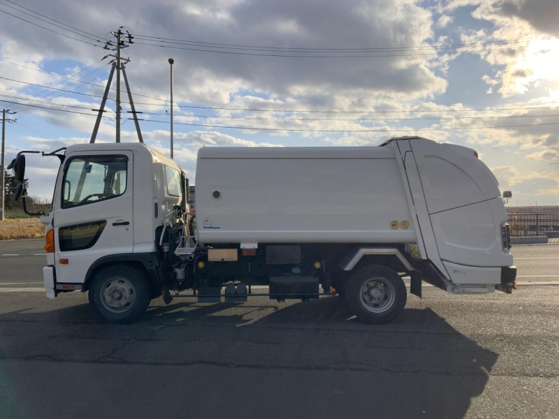 新明和工業⭐️H27レンジャー8.4立米 回転式6MTワンオーナー|中古トラックの販売・買取・査定のアイナビ