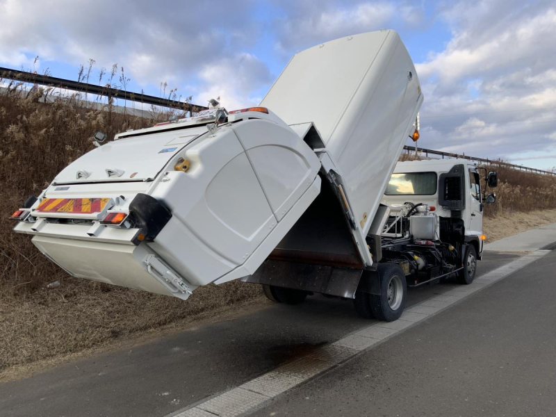 新明和工業⭐️H27レンジャー8.4立米 回転式6MTワンオーナー|中古トラックの販売・買取・査定のアイナビ