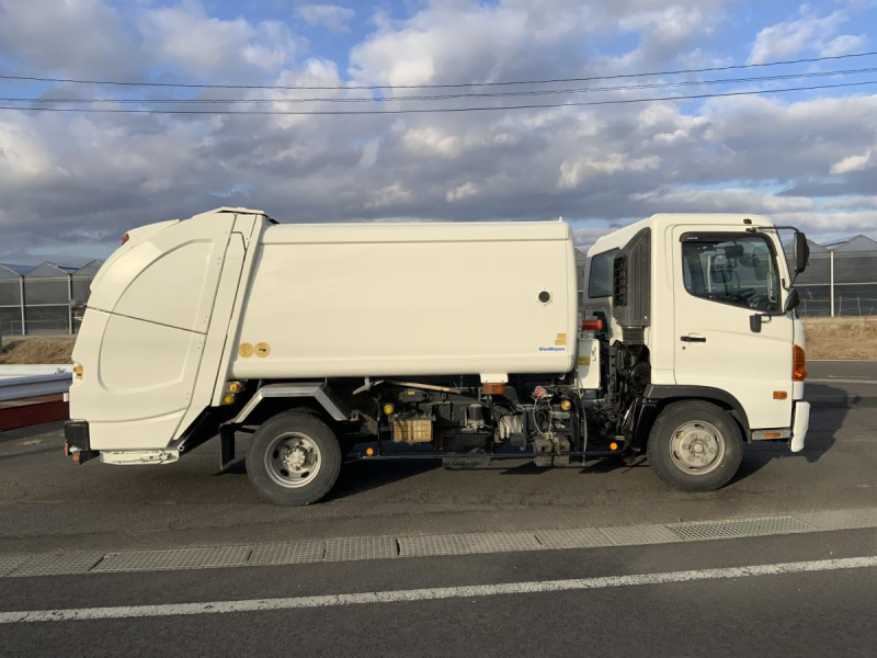 新明和工業⭐️H27レンジャー8.4立米 回転式6MTワンオーナー|中古トラックの販売・買取・査定のアイナビ