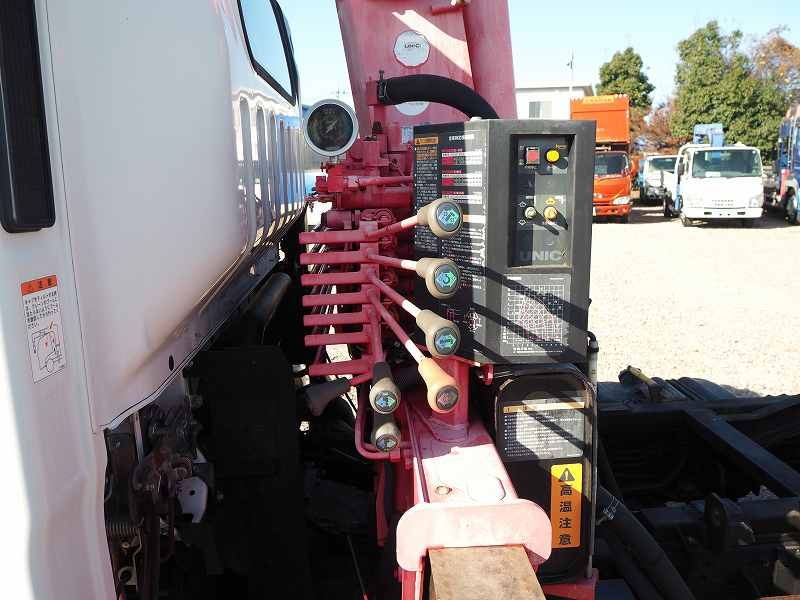 エルフ4段クレーン付セーフティーローダーウインチラジコン付|中古トラックの販売・買取・査定のアイナビ