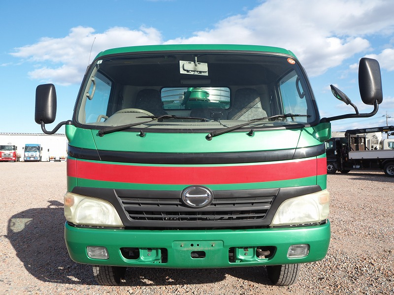 日野デュトロ衛生車バキュームカー3.7t積載|中古トラックの販売・買取・査定のアイナビ