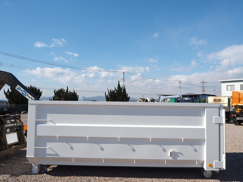 いすゞフォワードアームロール増トン新明和積載8.4t|中古トラックの販売・買取・査定のアイナビ