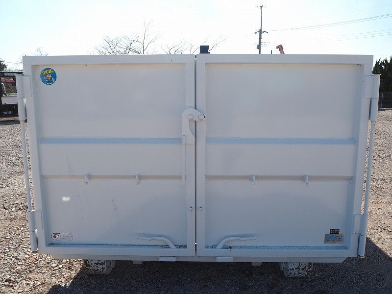 いすゞフォワードアームロール増トン新明和積載8.4t|中古トラックの販売・買取・査定のアイナビ