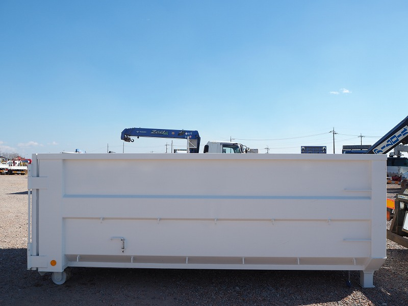 いすゞフォワードアームロール増トン新明和積載8.4t|中古トラックの販売・買取・査定のアイナビ