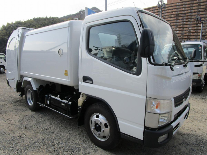 回転式塵芥車5.1㎥ 新明和GR052-1434 外装塗装済|中古トラックの販売・買取・査定のアイナビ