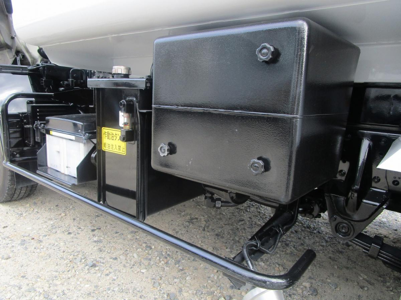 回転式塵芥車5.1㎥ 新明和GR052-1434 外装塗装済|中古トラックの販売・買取・査定のアイナビ