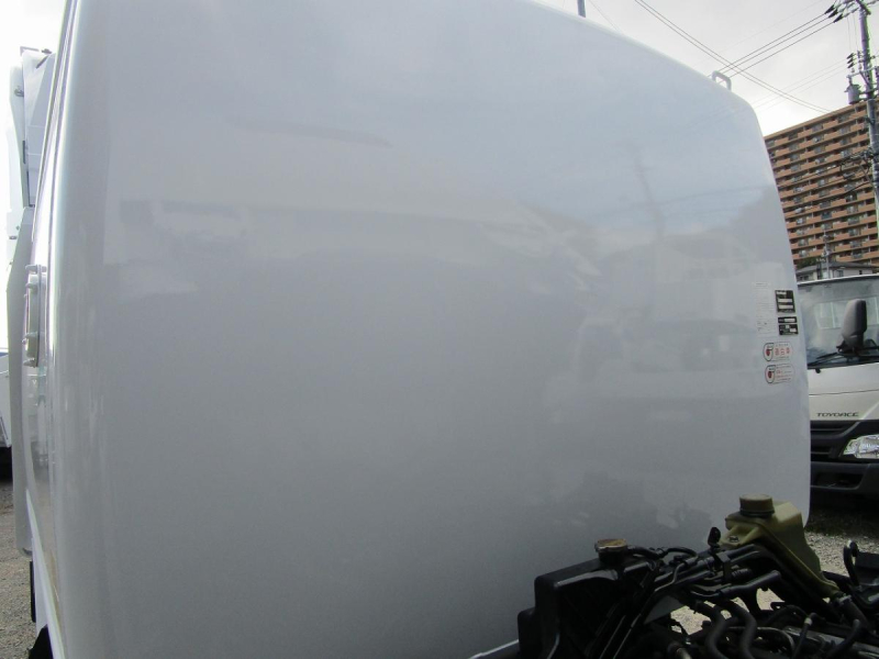 回転式塵芥車5.1㎥ 新明和GR052-1434 外装塗装済|中古トラックの販売・買取・査定のアイナビ