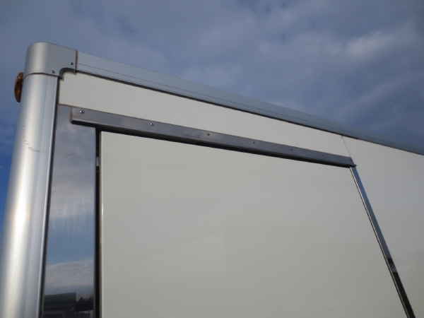 トヨタダイナ保冷バン|中古トラックの販売・買取・査定のアイナビ