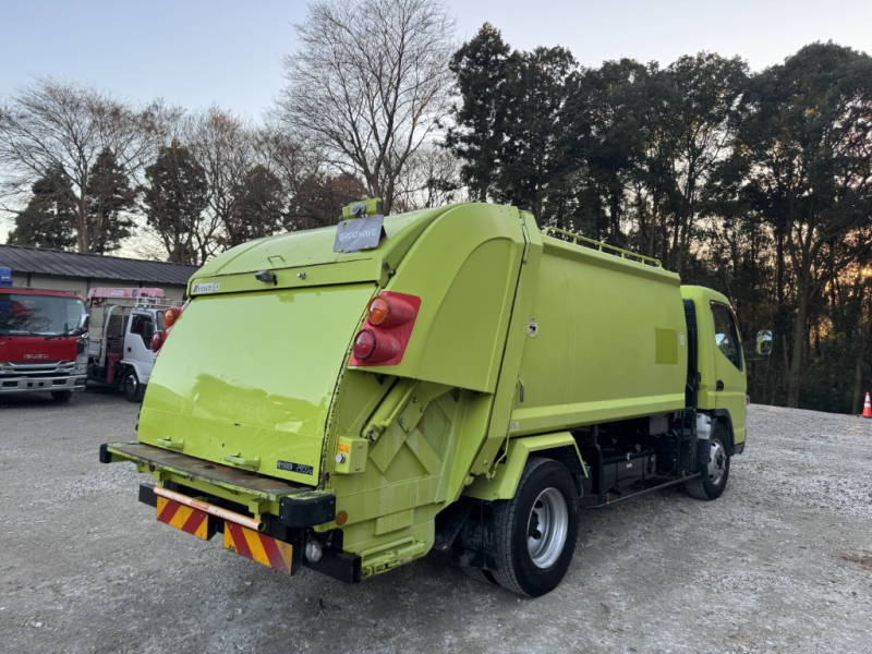 プレス式ワイド極東開発6.6立米連続スイッチ|中古トラックの販売・買取・査定のアイナビ