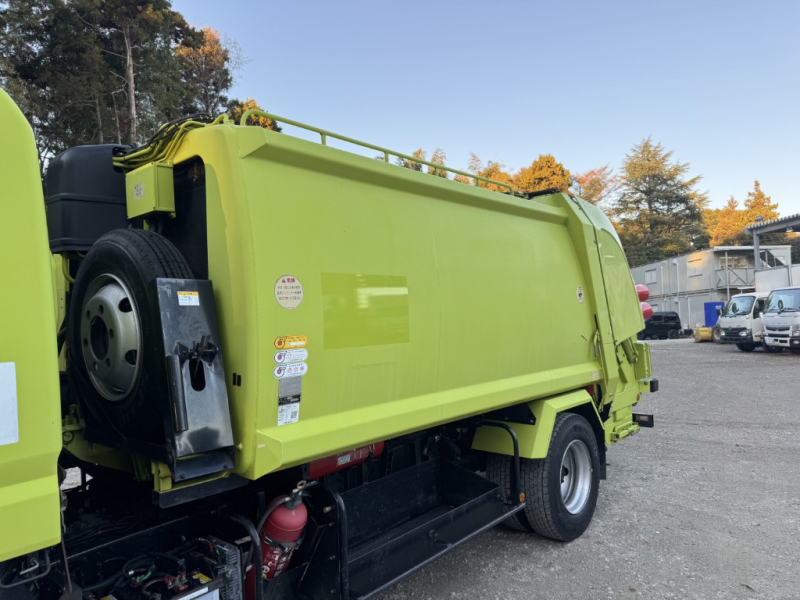 プレス式ワイド極東開発6.6立米連続スイッチ|中古トラックの販売・買取・査定のアイナビ