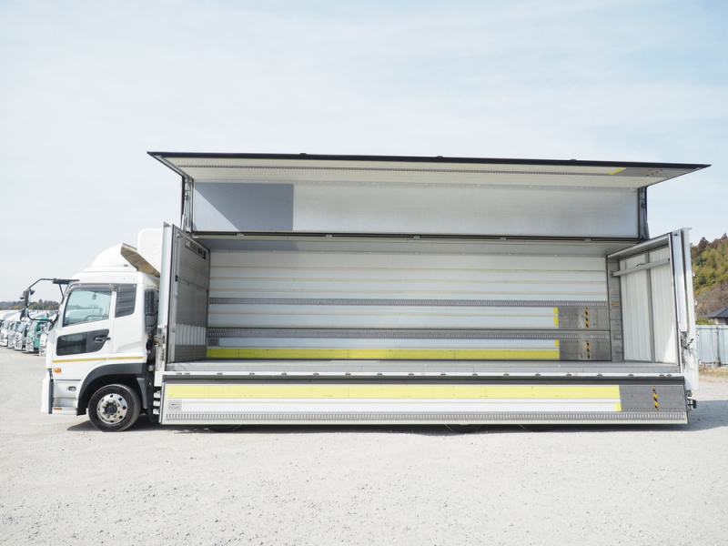 UDトラックス 冷凍ウイング クオン|中古トラックの販売・買取・査定のアイナビ