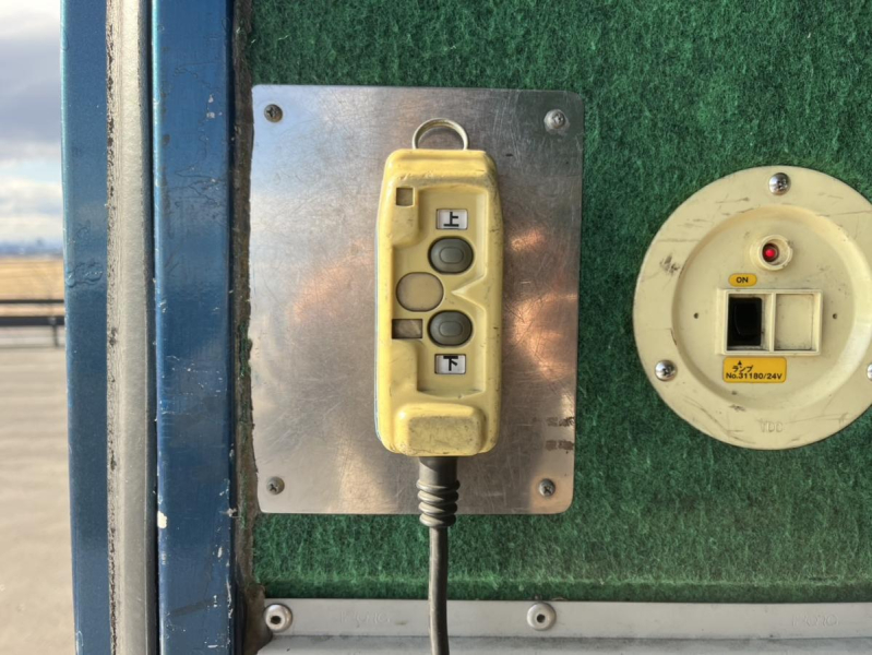 平成26年キャンターアルミバンパワーゲートサイドドアMT5|中古トラックの販売・買取・査定のアイナビ