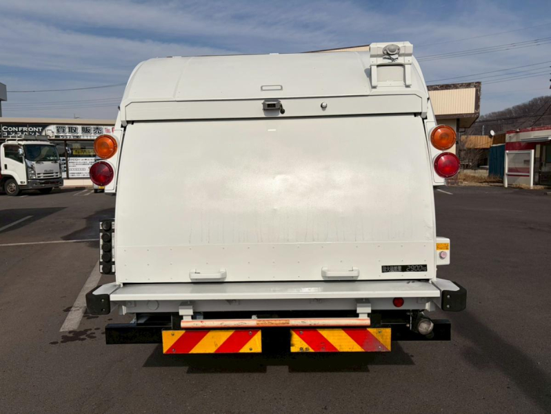 プレス式6.6立米連続スイッチ汚水タンク2.9トン積載ワイド幅|中古トラックの販売・買取・査定のアイナビ