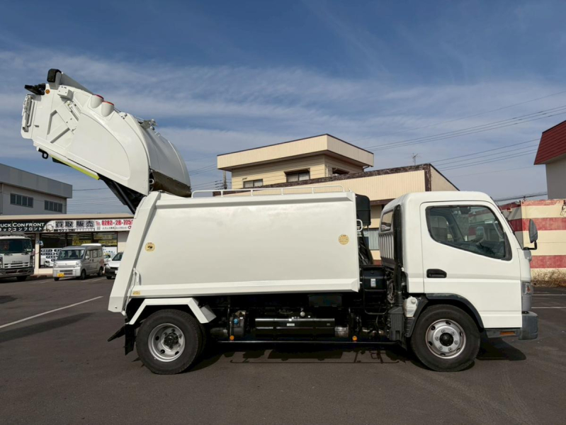 プレス式6.6立米連続スイッチ汚水タンク2.9トン積載ワイド幅|中古トラックの販売・買取・査定のアイナビ