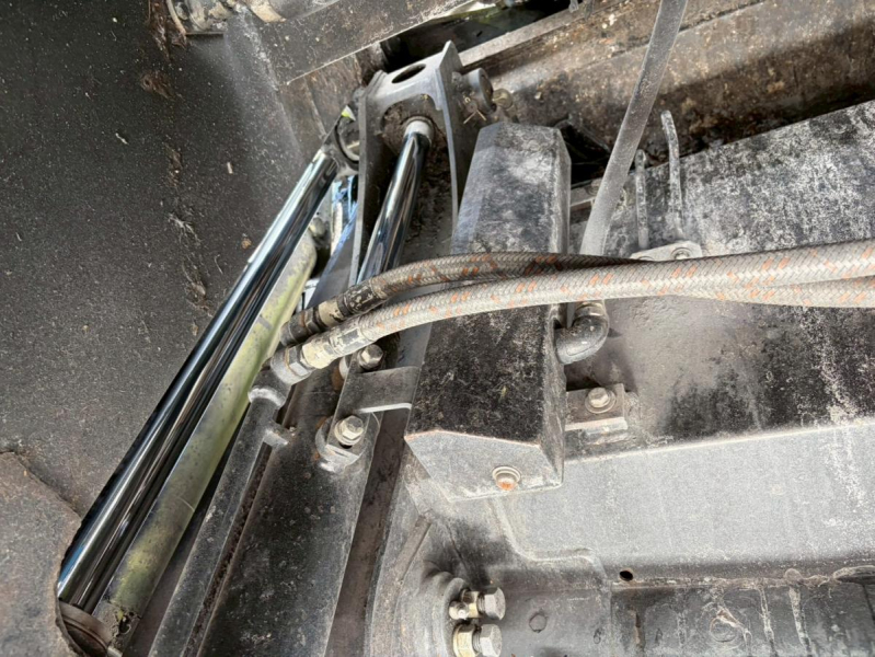 プレス式6.6立米連続スイッチ汚水タンク2.9トン積載ワイド幅|中古トラックの販売・買取・査定のアイナビ