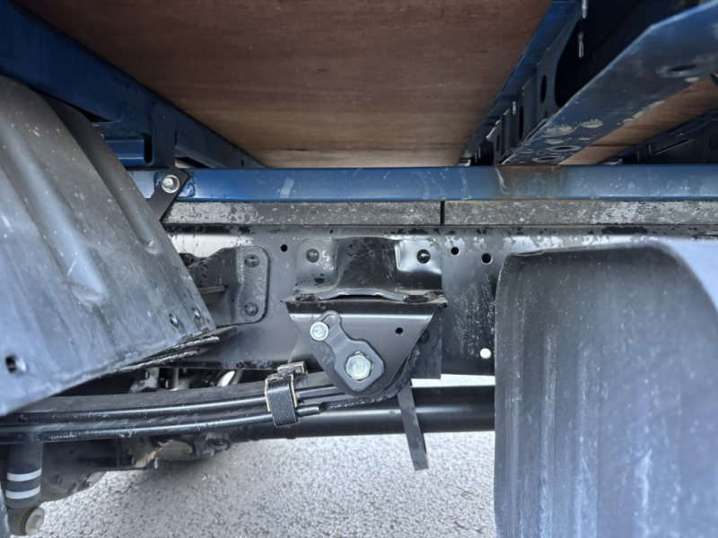 Wキャブ 標準ロング 積載2t|中古トラックの販売・買取・査定のアイナビ