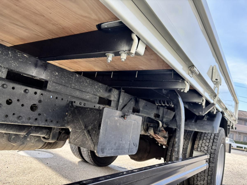 キャンター 標準ロング平ボディー 積載4000kg|中古トラックの販売・買取・査定のアイナビ