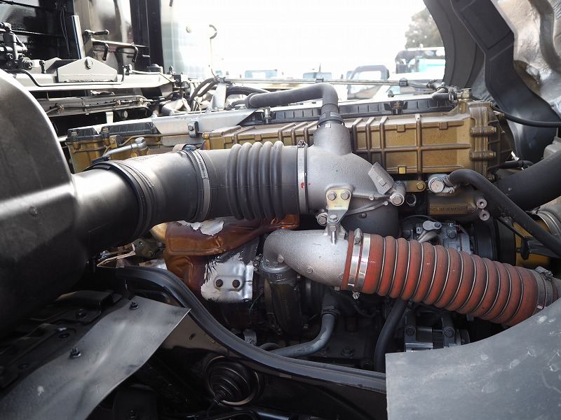 三菱ふそうスーパーグレートアルミブロック造りボディ4軸低床|中古トラックの販売・買取・査定のアイナビ