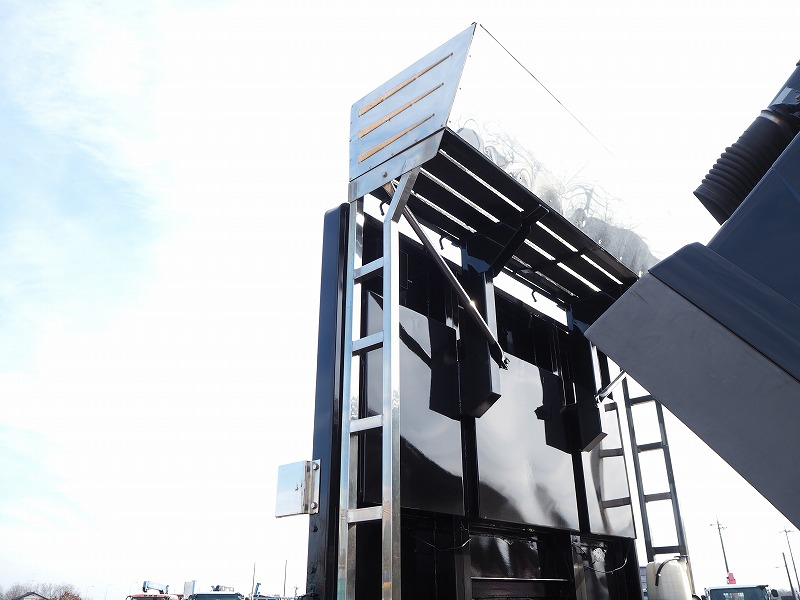 三菱ふそうスーパーグレートアルミブロック造りボディ4軸低床|中古トラックの販売・買取・査定のアイナビ