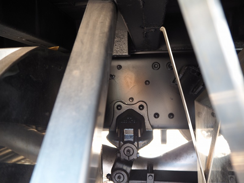 三菱ふそうスーパーグレートアルミブロック造りボディ4軸低床|中古トラックの販売・買取・査定のアイナビ