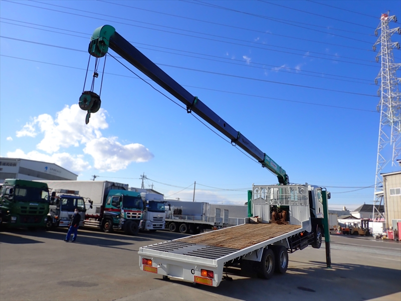 【350027】セルフローダー　ハイジャッキ4段ラジコン油圧切替ウィンチ付|中古トラックの販売・買取・査定のアイナビ