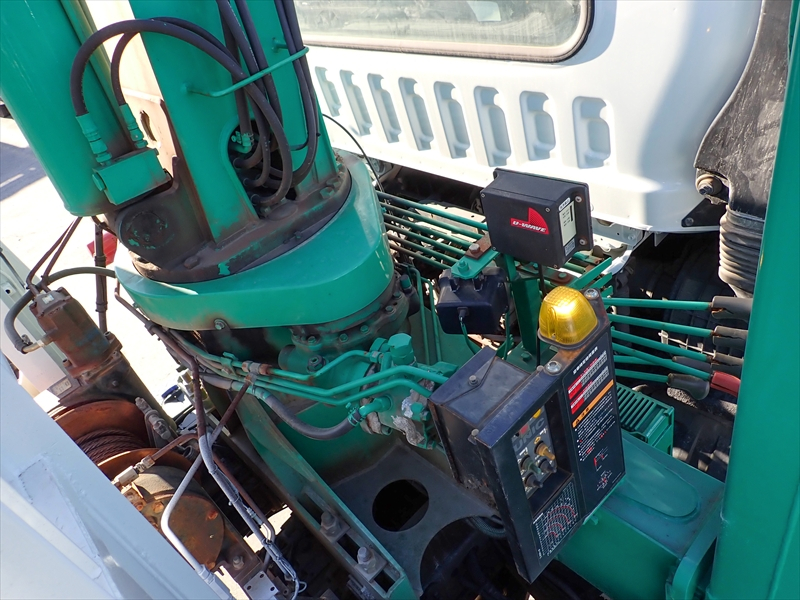 【350027】セルフローダー　ハイジャッキ4段ラジコン油圧切替ウィンチ付|中古トラックの販売・買取・査定のアイナビ