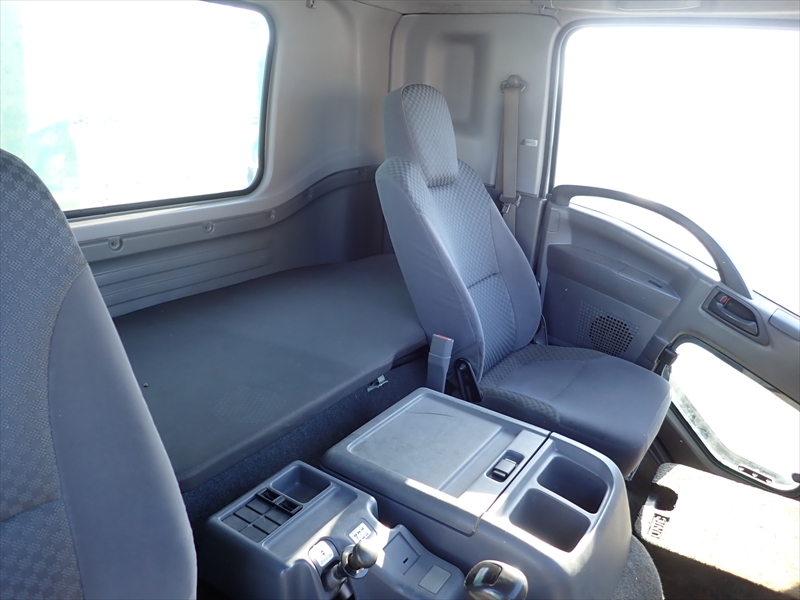 【350027】セルフローダー　ハイジャッキ4段ラジコン油圧切替ウィンチ付|中古トラックの販売・買取・査定のアイナビ