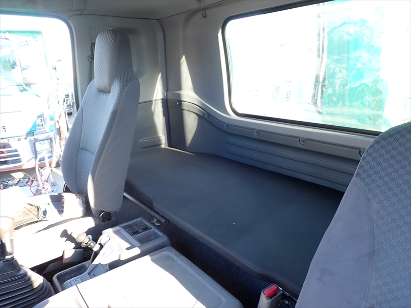 【350027】セルフローダー　ハイジャッキ4段ラジコン油圧切替ウィンチ付|中古トラックの販売・買取・査定のアイナビ